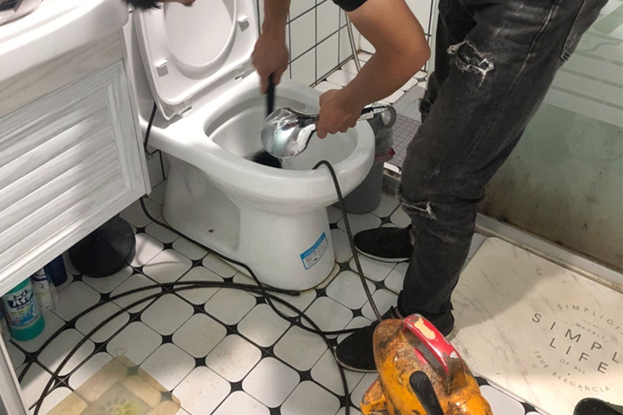 霍林郭勒疏通下水道